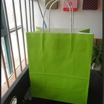 生产厂家可按要求大批量制作白牛皮印刷绿色纸质手提袋