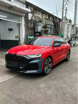 Audi – Upgrade to RSQ8 Big Surrounded