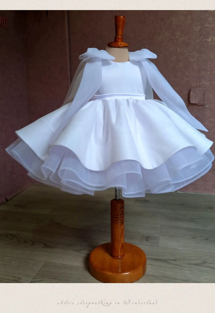 Vestido de cetim branco para menina com laço e tutu princesa_voghion.com