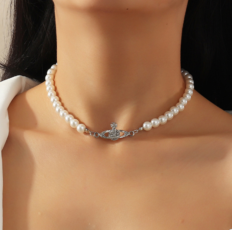 Collar de moda transfronterizo europeo y americano retro nicho temperamento reina madre collar de perlas diamante incrustado collar colgante de Saturno