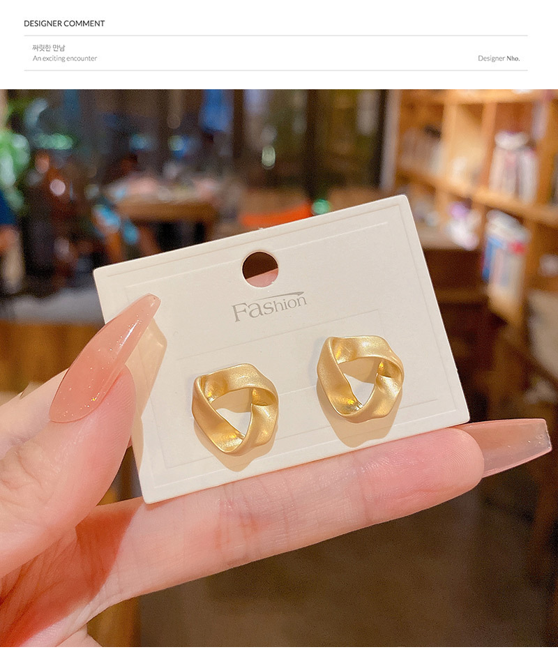 Simple Style Geometric Copper Ear Studs Plating No Inlaid Copper Earrings