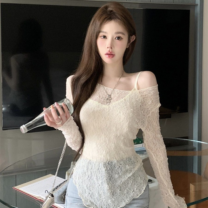 Hot Girl's Irregular Sun-Protective Long-Sleeved Top with Small Suspenders for Women's Summer Inner Wear, Gentle Style Slightly See-Through Lace Shirt Two-Piece Set