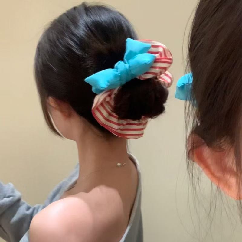 라지 서클 사이즈 7 - 코튼 충전 나비넥타이 블루