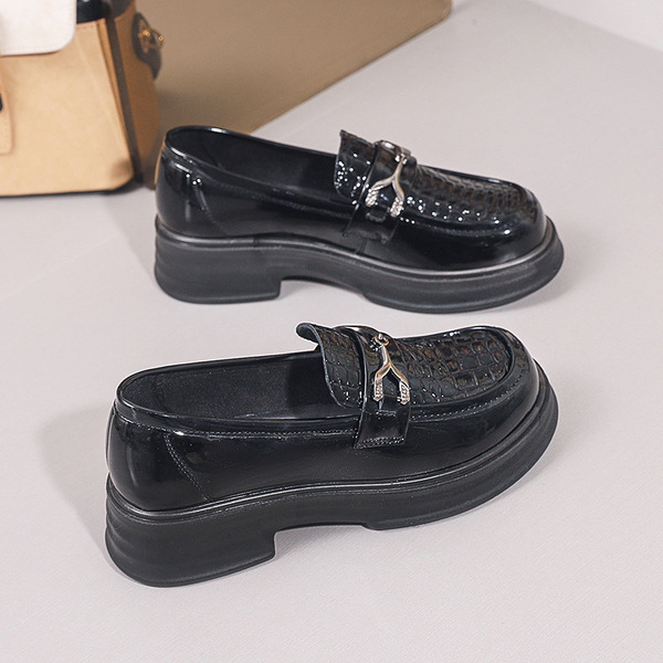 Women's shoes English style