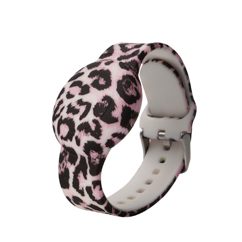 Pink leopard print