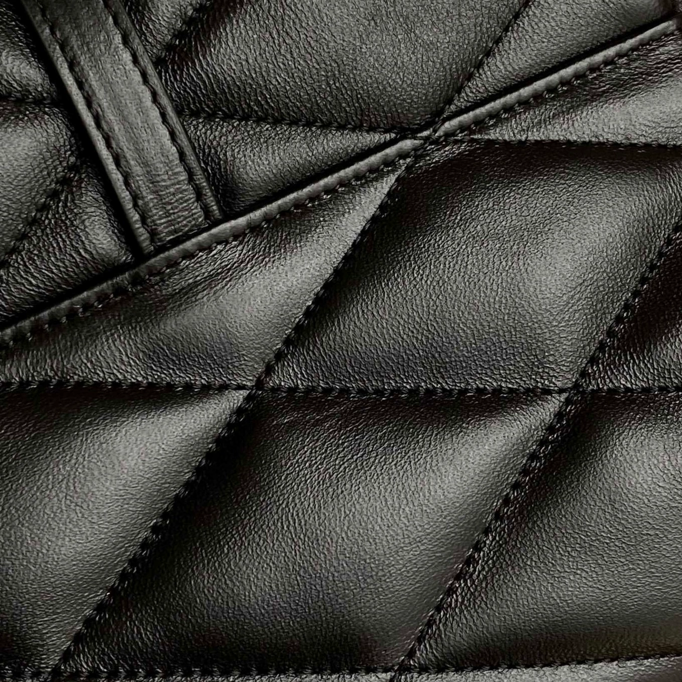 Underarm bag with diamond pattern, one-shoulder bag, small bag, high-quality style