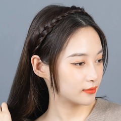 Wholesale fish bone braided false hair clip for women, one-piece corkscrew braid hair clip hair bundle hair tie, stylish new hair accessory for headwear, popular among netizens.