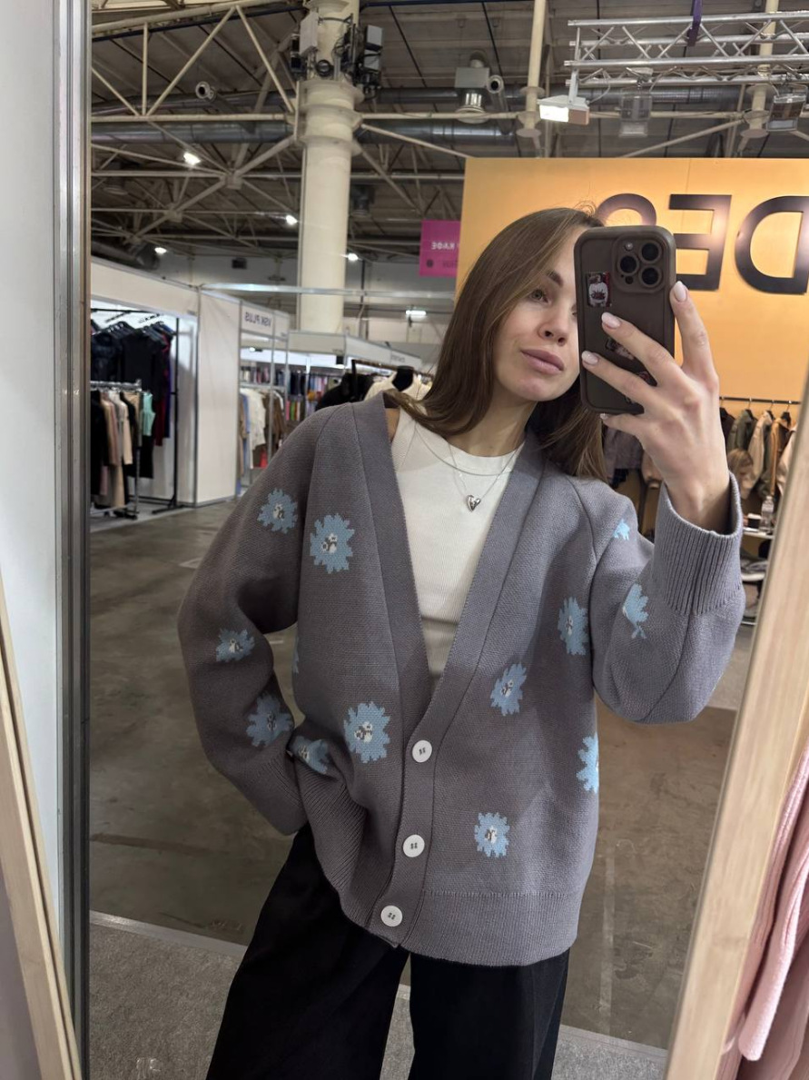 2025 otoño y invierno nuevo suelto fresco dulce margarita suéter jacquard mujer color contraste chaqueta de punto de cuello en V image 9