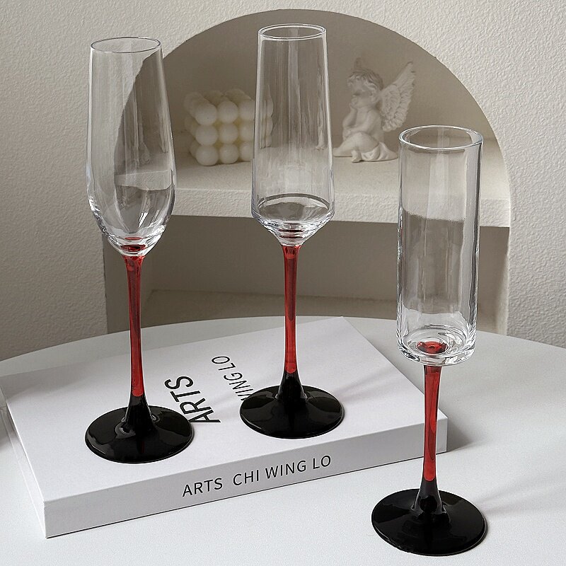 High-end glass champagne glasses for home use, creative tall sparkling wine glasses, light luxury grape sweet wine cups, wedding cups High-end glass champagne glasses for home use, creative tall sparkling wine glasses, light luxury grape sweet wine cups, wedding cups