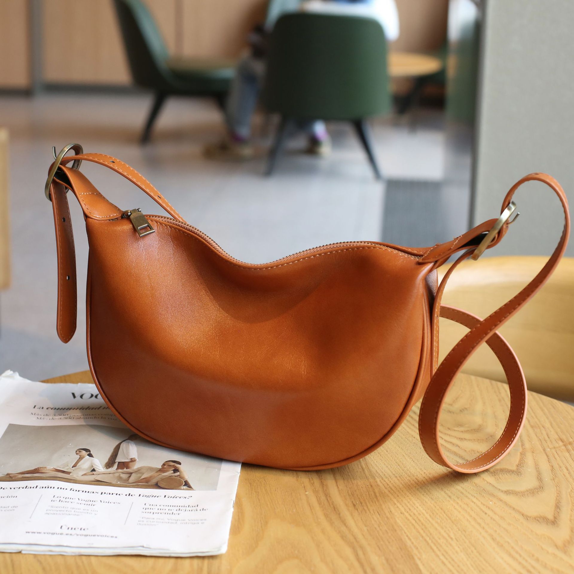 Women's One Shoulder Crossbody Bag, Versatile Vegetable Tanned_voghion.com