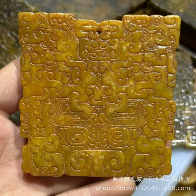 古遊び雑は古に似せて古い山の玉の彫刻の工芸品の小さい置物のメーカーの卸売りのペンダントのハンドルの露店をします。|undefined