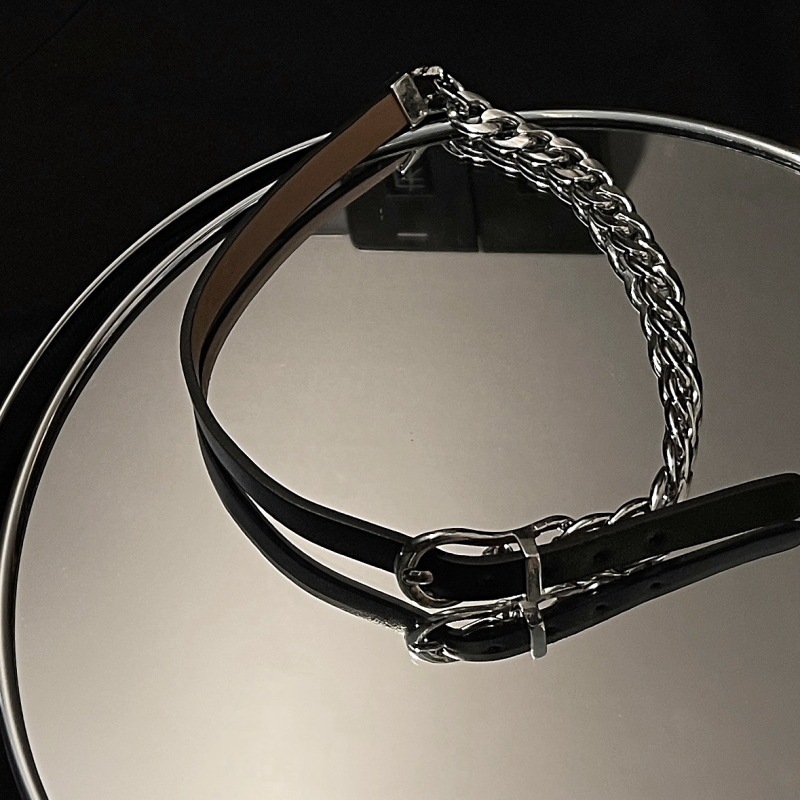 女性用ブラックレザーロープチョーカー、ニッチネックストラップ、ハイエンド気質ネックレス、ネックアクセサリー、ネックレス、鎖骨チェーン|undefined