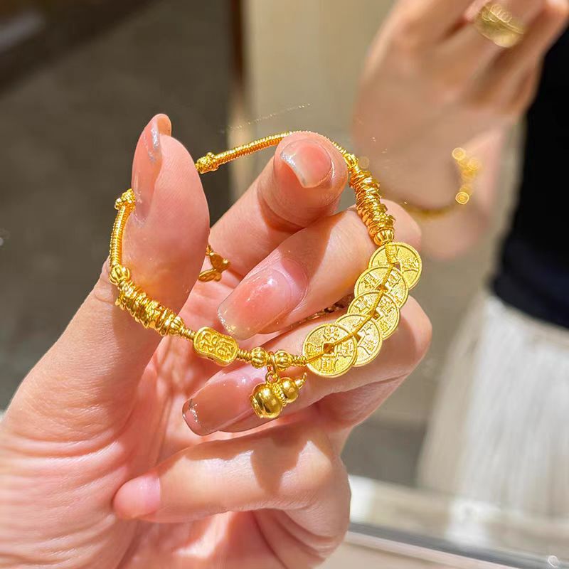 Light Luxury Fashion Heavy Industry Gold Five Emperors Coin Bracelet Retro High-end Sense Atmospheric All-match Art Style Hand Jewelry