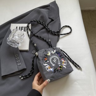 Te traemos nuevas tendencias, bolsos de moda