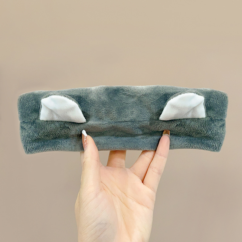 Hermosas bandas de pelo de peluche de dibujos animados otoño y invierno para mujeres lava la cara impermeable antideslizante pañuelo red 2025 nuevo paquete de cabello joyas de cabeza