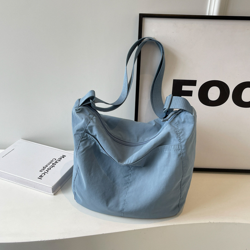 Japanese Style Solid Color Crossbody Bag Waterproof Nylon Shoulder Bag For Women Students Large Capacity Lightweight Commuter Tote - Thumbnail 5
