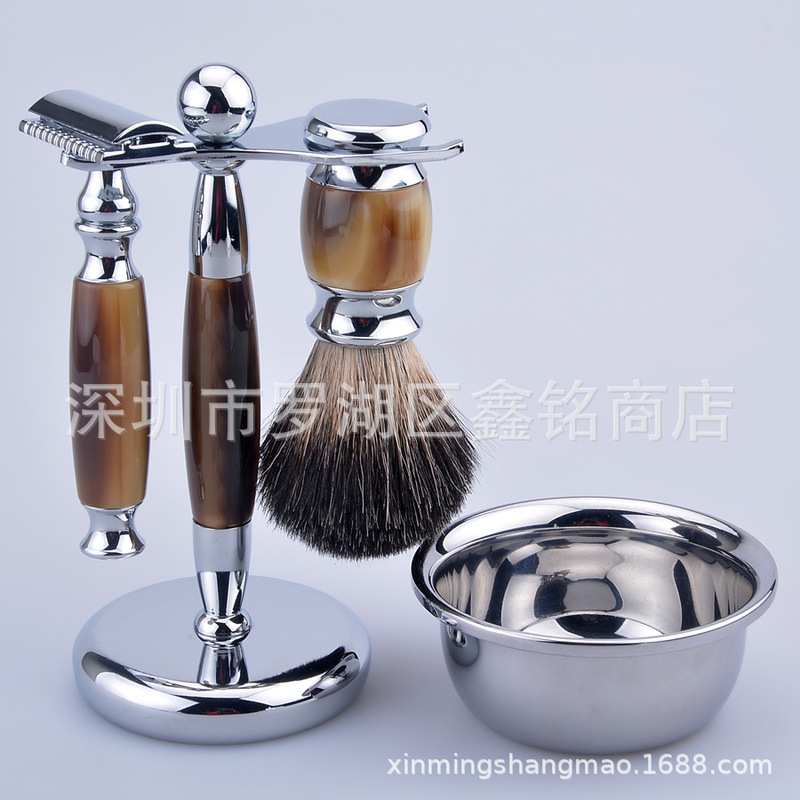 Factory spot badger hair beard brush set imitation horn metal handle manual razor set bathroom supplies Factory spot badger hair beard brush set imitation horn metal handle manual razor set bathroom supplies