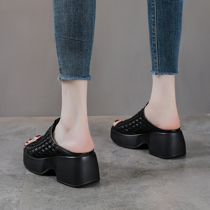 Sandal nữ da bò thật đế xuồng cao gót mũi hở kiểu dệt — màu nâu