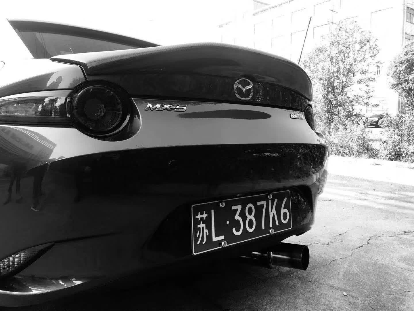 Suitable for 16-24 Year Mazda Max-5 Carbon Fiber Rear Wing Adhesive Type Rear Wing Mx-5 Carbon Fiber Rear Wing