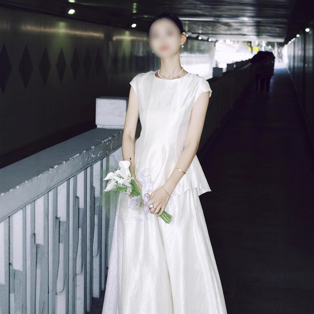 French-Style Light Wedding Dress Satin High-End Niche Simple Gown Bridal White Engagement Travel Photography Veil