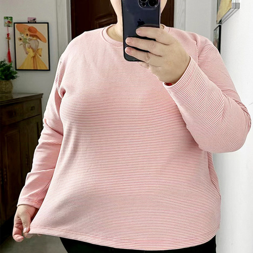 Thick padded women's thermal underwear for large sizes, 200lb to 300lb round neck long sleeve base shirt, with plush lining, oversized top