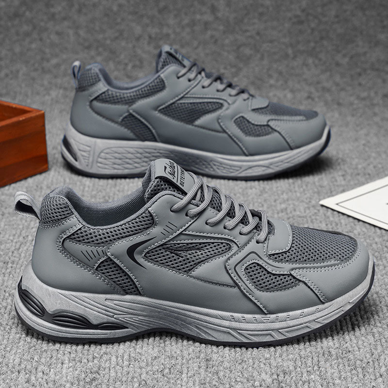 En 2026, la nueva tendencia de zapatos masculinos con superficie de malla transpirable en verano está llena de zapatillas deportivas de suela gruesa y zapatos de moda para padres que corren casualmente. image 1