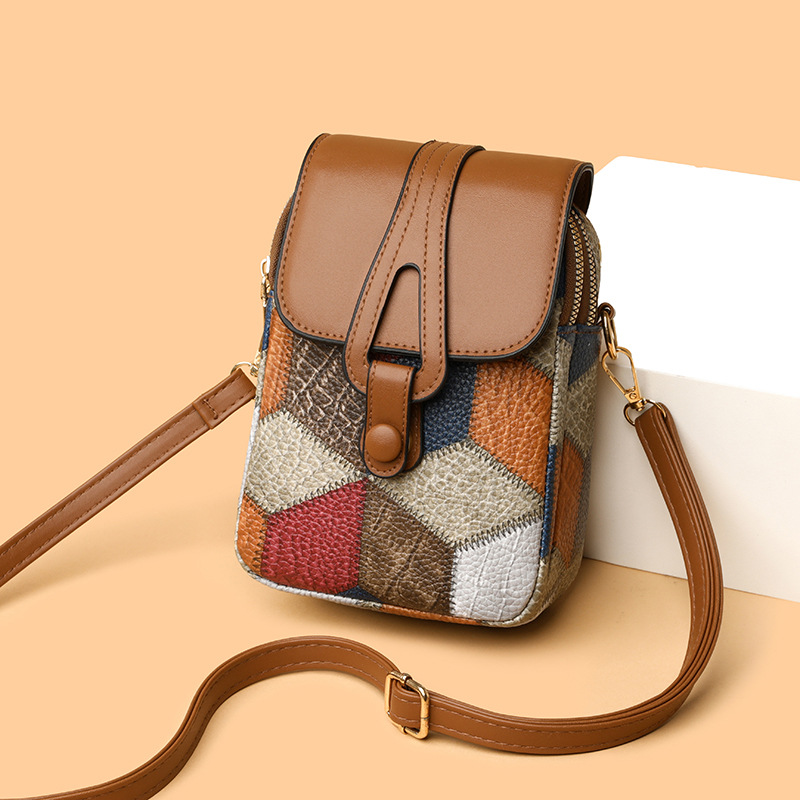 Kleine leren schoudertas voor dames met ritsvakken_voghion.com