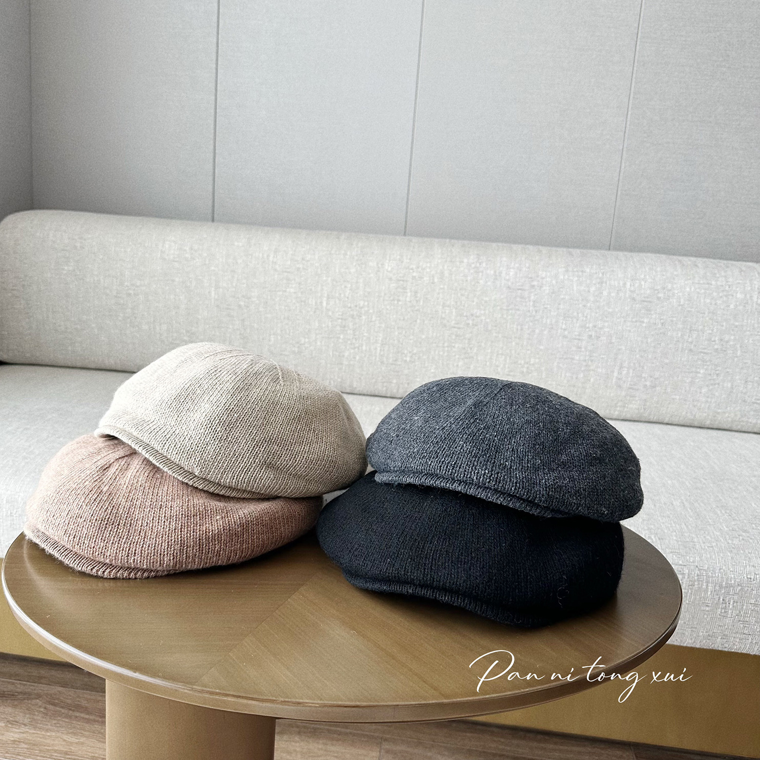 Unisex Solid knit front hat for women Autumn and winter breathable face small artsy retro niche hat winter beret_voghion.com