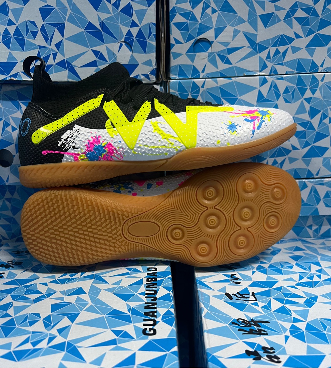 ShoeGlobe Neue Cross-Border Flat Indoor Sports Jugend Herren Profi Wettkampf Trainings Fußballschuhe Auf Lager Großhandel_voghion.com