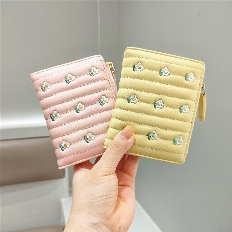 Daini Sweet Lady Fashion Korean Style Cute Embroidered Lady Wallet Wholesale Fresh Short 20% Discount Card Bag