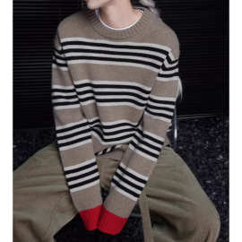 2024年秋季时尚潮流通勤百搭复古拼色条纹圆领羊毛衫