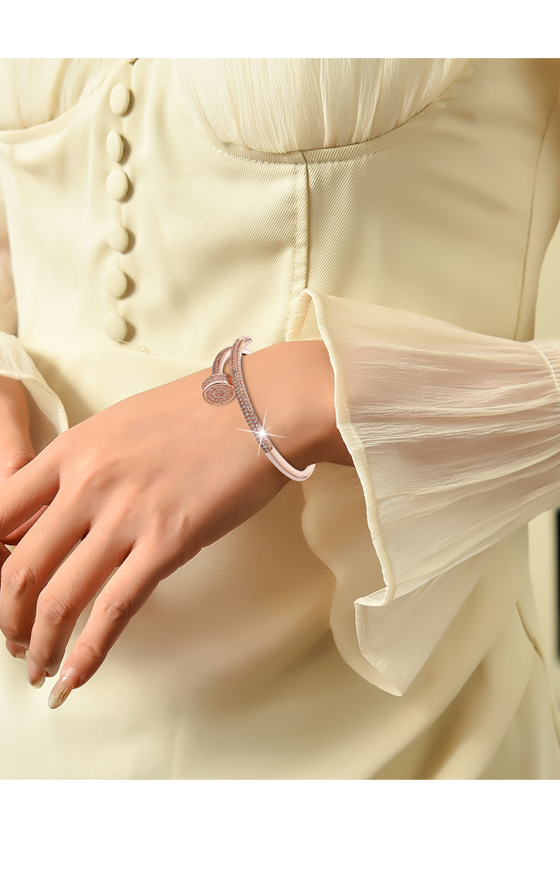 1 Pièce Mode Couleur Unie Alliage Placage Incruster Diamant Artificiel Plaqué Or 18k Femmes Bracelet display picture 2