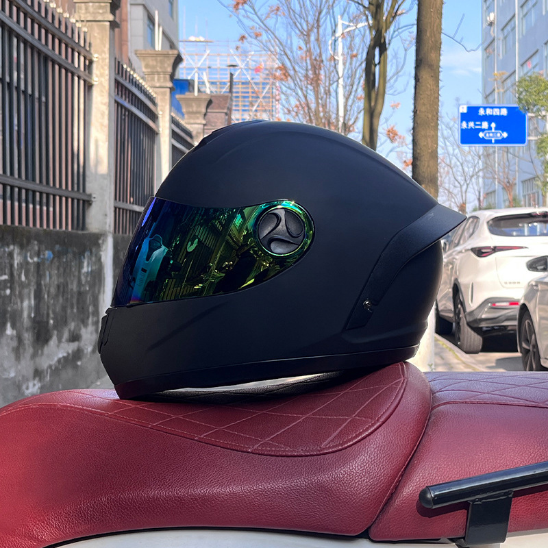 컬러 도금이 적용된 매트 블랙