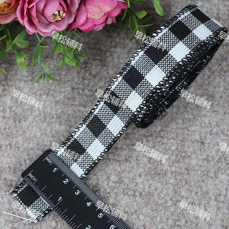 길이 1.8 m * 폭 2.5cm (검은 색 가장자리가있는 흑백 격자 무늬)