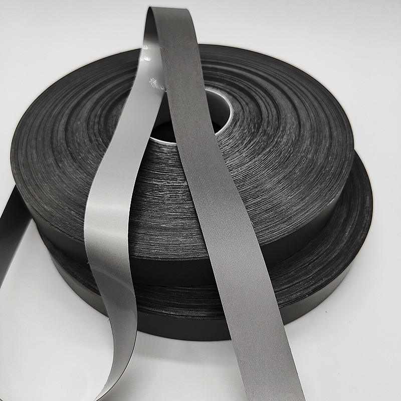 厂家供应PVC雨衣雨具安全警示反光条高周波电压高亮PVC熔断反光膜