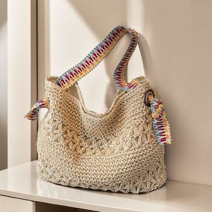 Fashionable straw shoulder bag, woven capacious beach one-shoulder bag, beach style