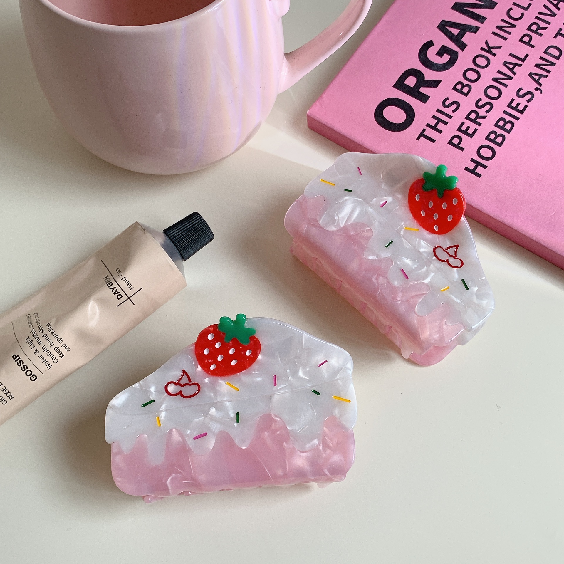 37g Weight Hair Claws Hair Accessories Type Cute Sweet Women's Strawberry Cake Acetic Acid Sheets Hair Claws