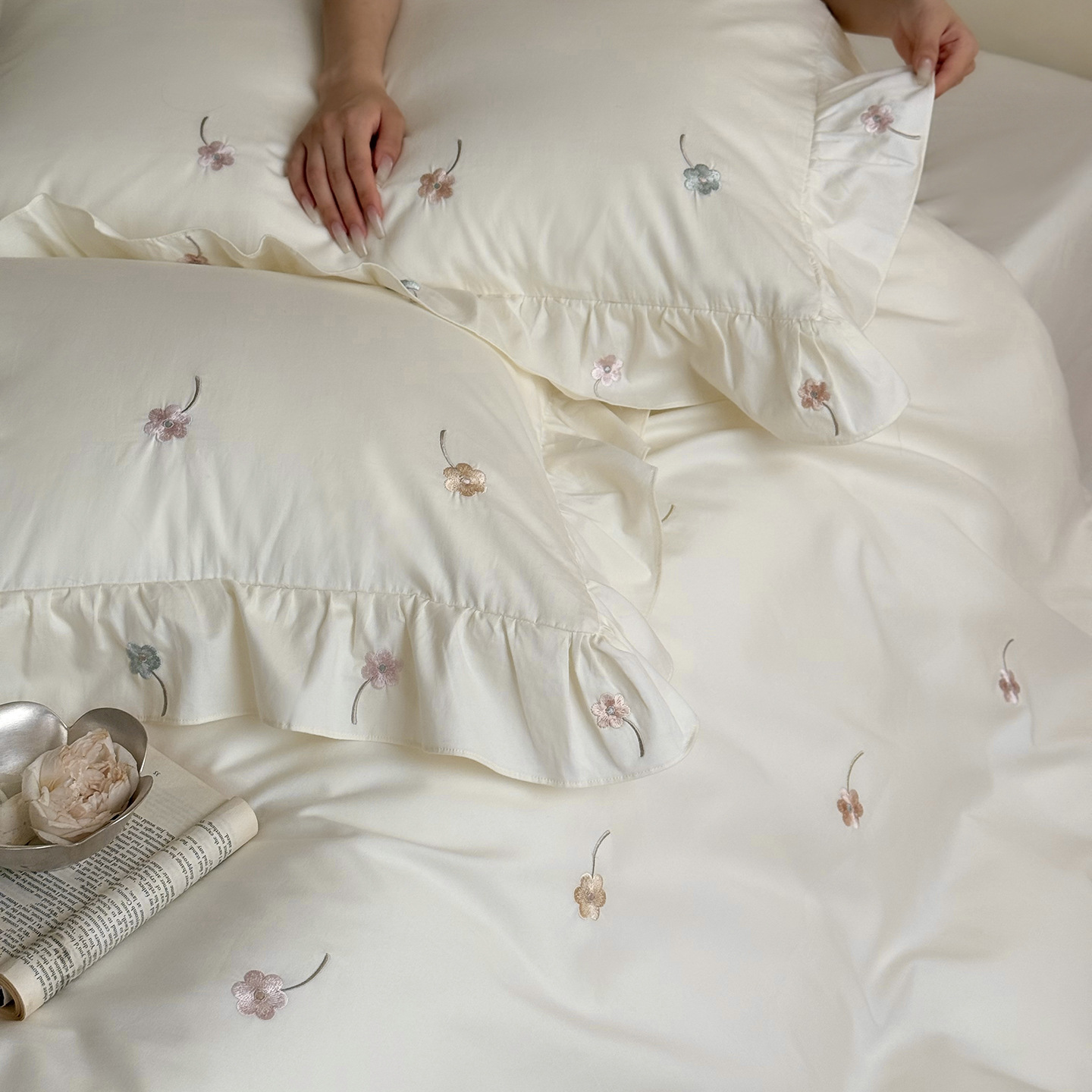 Francia ~ 100 piezas de cuatro piezas de encaje de algodón bordado otoño-invierno cama cama cama desnuda cama cama cama