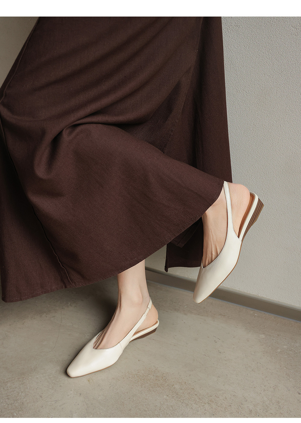 Sandal nữ da bò mũi trùm quai chữ V đế bệt phong cách Hàn Quốc — đen chi tiết 8