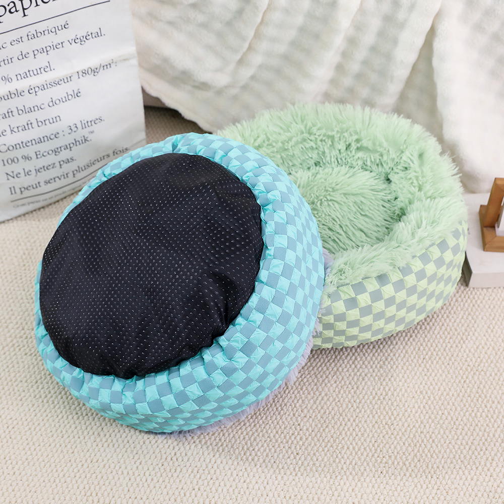 Cama para gatos Cama para perros cálida en invierno Cuatro estaciones Edredón de diamantes universal para mascotas Cama para gatos cerrada Estera gruesa a prueba de viento
