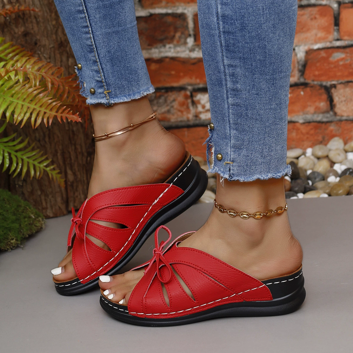 2024 новый стиль летнего трансграничного дамы с наклоном на пятке рыбий рот тапочки сплошной цвет большой размер бант украшения римские сандалии женщины