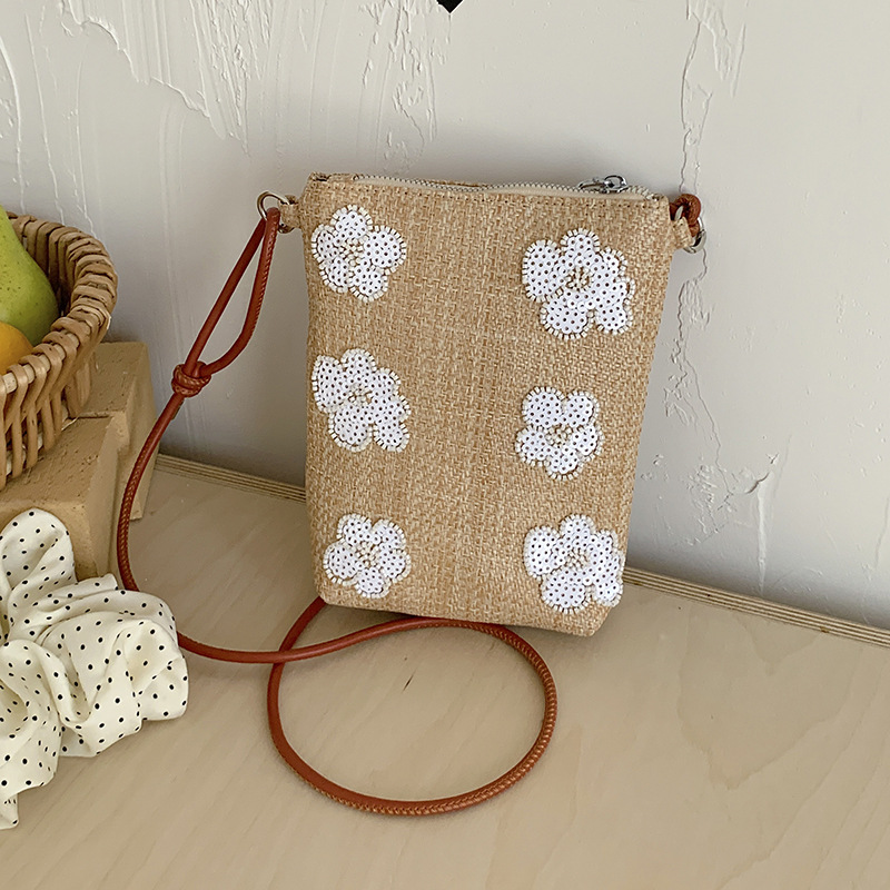 Nicho de sequillas bordadas flores bolsos móviles tendencia diaria versátil exquisita bolsa de mochila pequeña bolsa de moda extranjera
