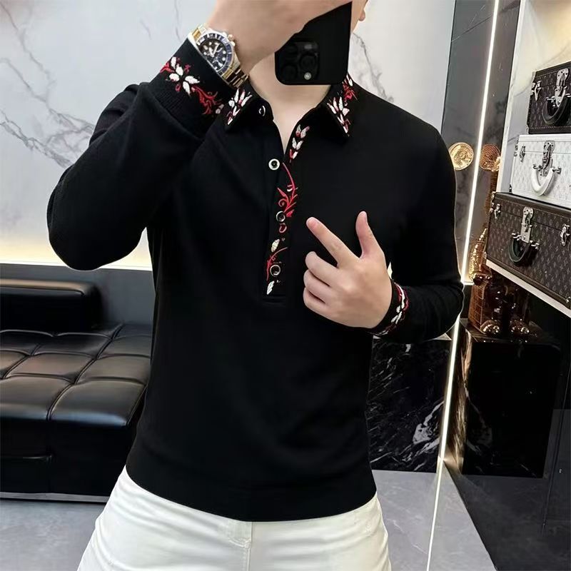 "Red Embroidered Trim" Winter Fleece-Lined Sweatshirt: New, Slim-Fit, Stylish, Casual, High-End, Minimalist, Versatile, and Lightly Luxurious