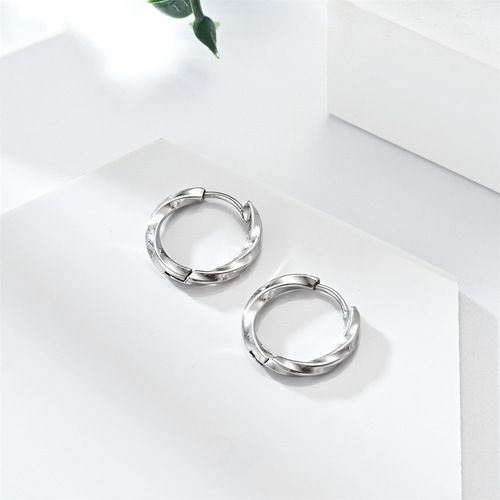 Men's niche personalized Korean-style trendy minimalist simple hoop earrings, Möbius loop earrings, stainless steel, titanium steel hoop earrings