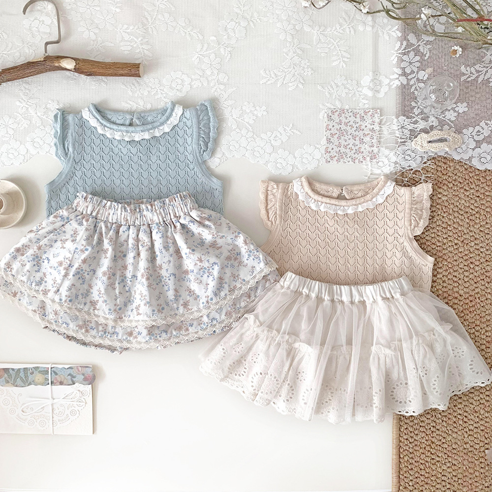 Cutemily Spring and Summer Girls' Round Neck Knit Top for Baby Girls, Modal Laced Fly Sleeve Lotus Leaf Thin Backless Top