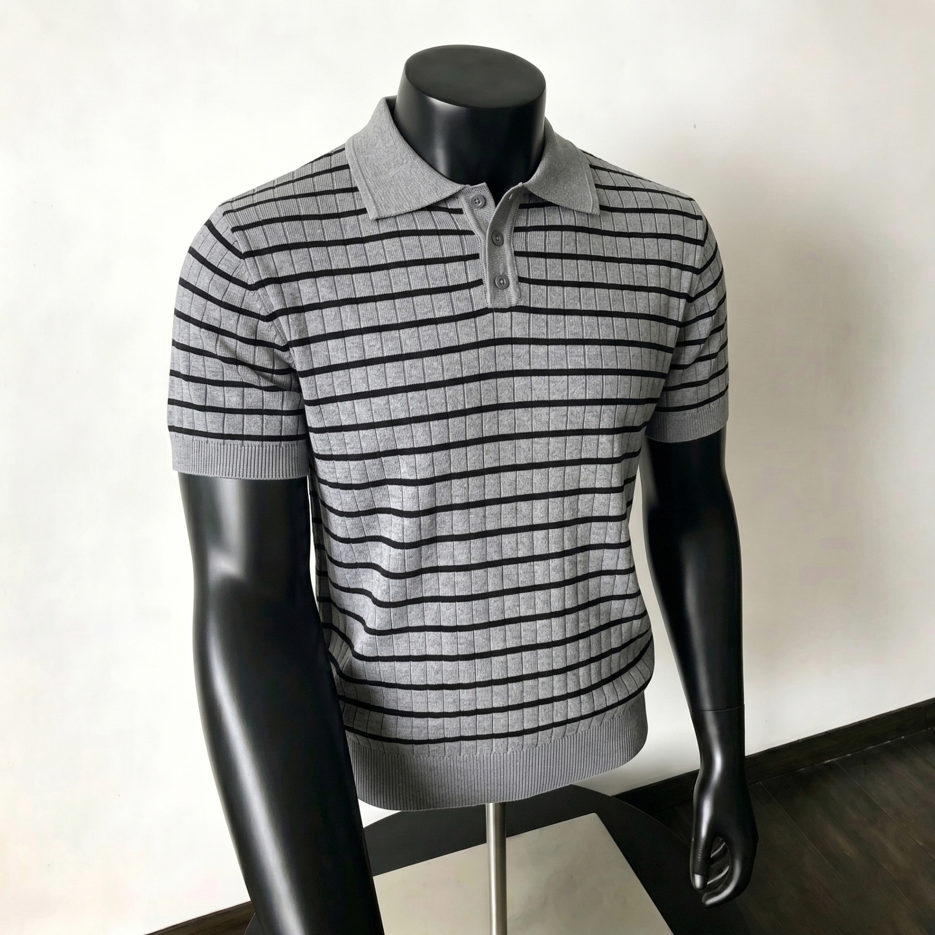 Camisas de polo camisetas de punto de manga corta camisetas a rayas de hombre texturas de alto nivel viejos ganancias de hielo seda verano fábrica transfronteriza al por mayor