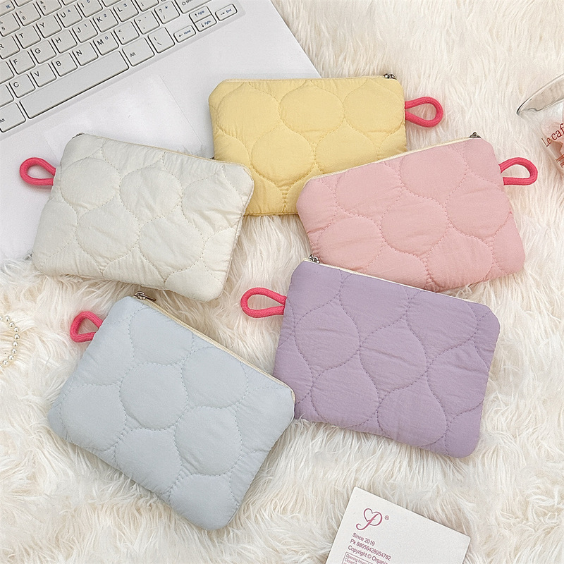 410122 quilted sanitary bag cream physiological period sanitary napkin coin purse lipstick cosmetics portable