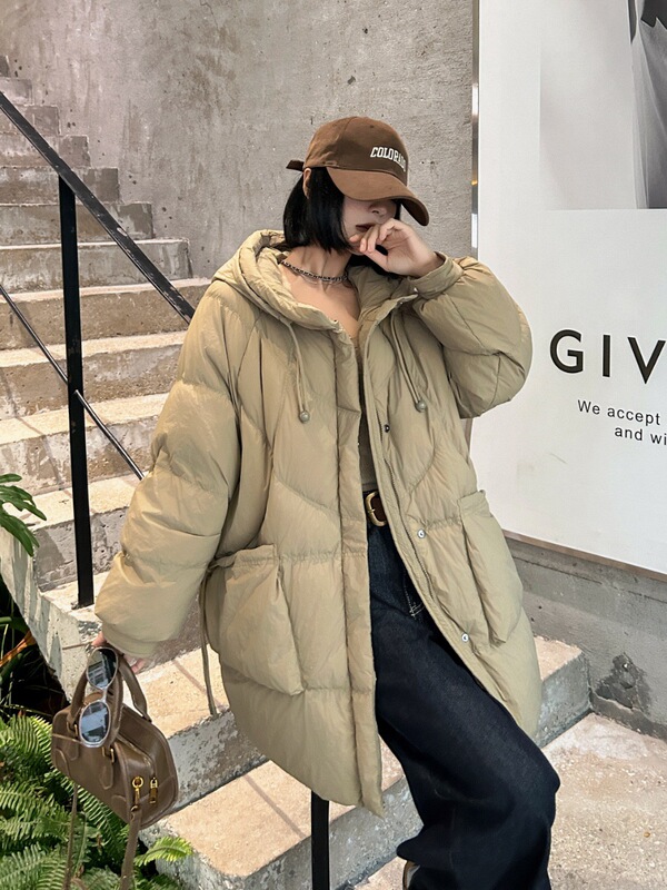 新型の婦人服のポケットは縄の高級なファッションの項を引き出します。|undefined