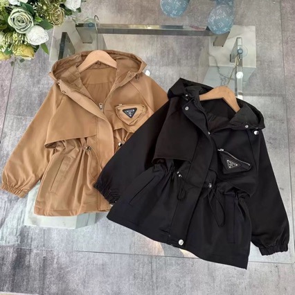 Primavera y otoño nuevos niños con capuzas hermanos y hermanas de color sólido, abrigo de cintura casual universal, tendencia de moda extranjera image 1