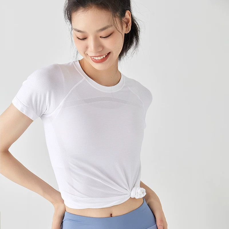 구름 흰색